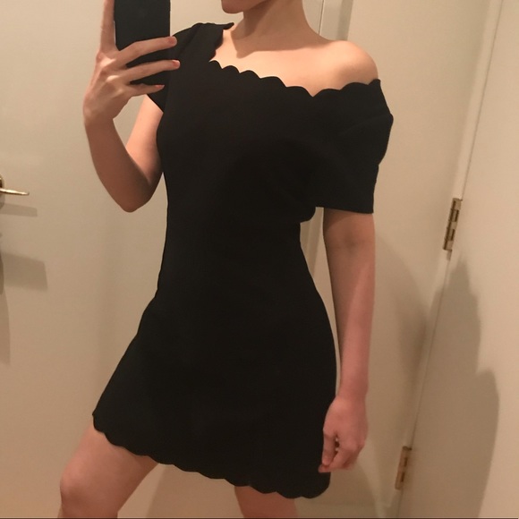 Club Monaco Avaline scalloped black mini dress - Picture 3 of 16